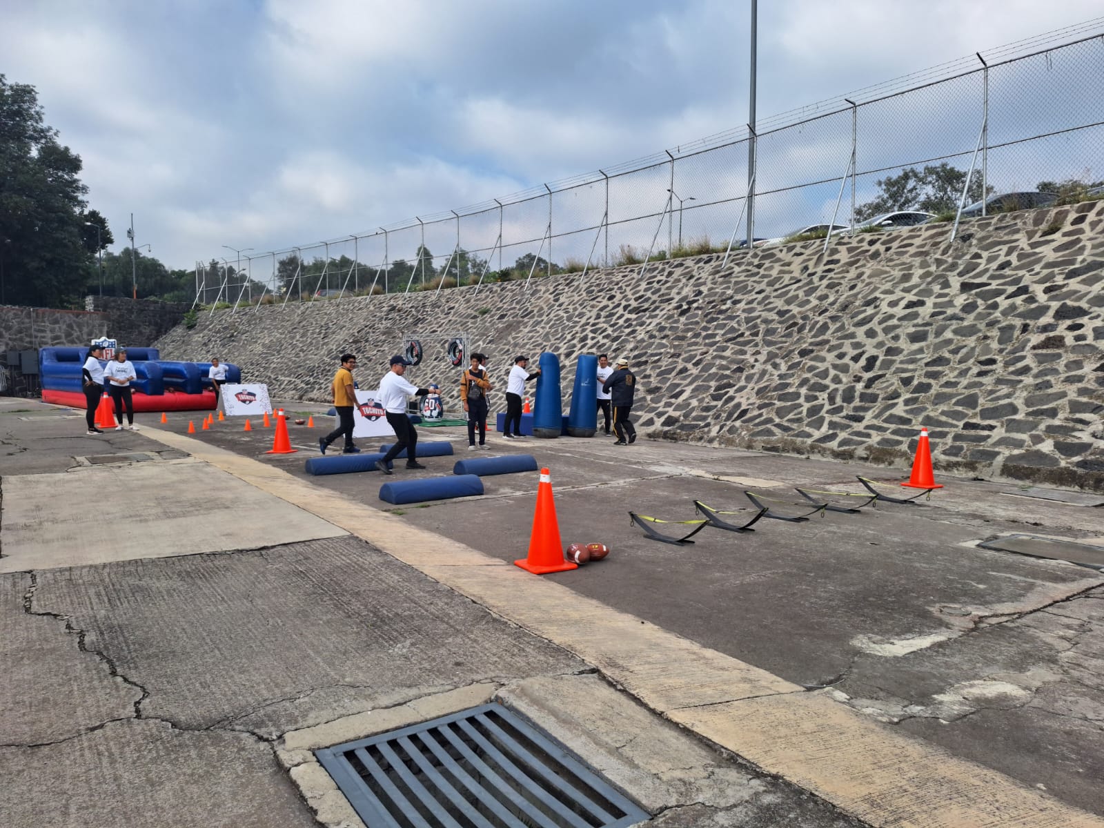 GALERÍA La NFL se hace presente en el Clásico Pumas CU vs Burros