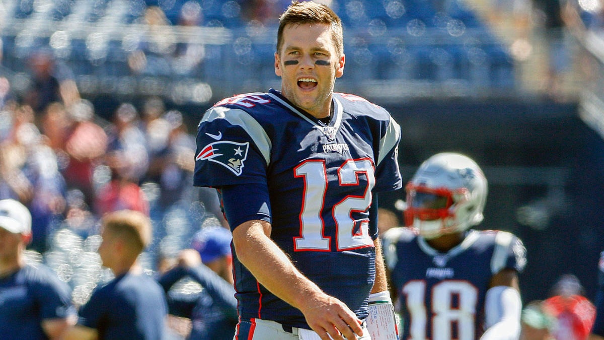Tom Brady, harto por la rotación de receptores