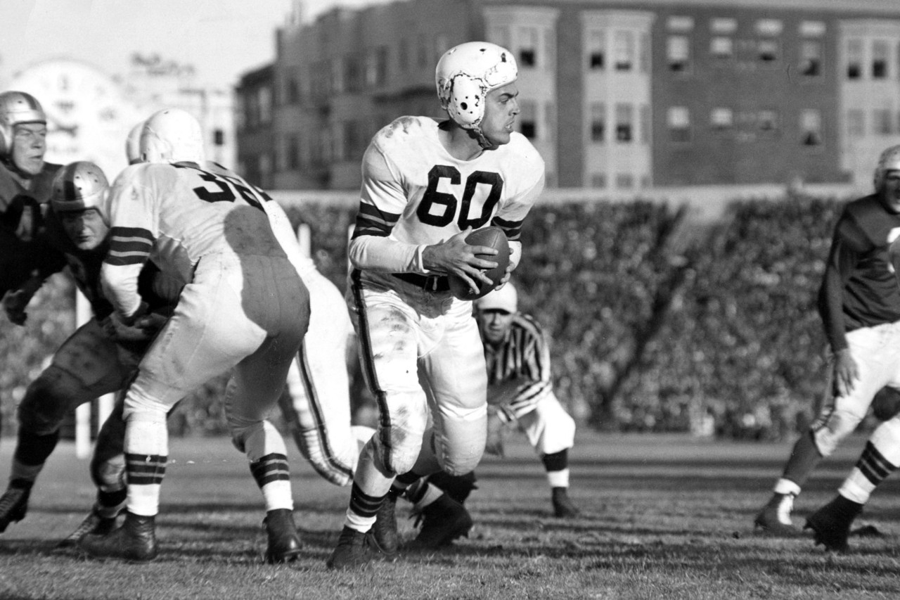 Cleveland Browns Otto Graham Football Photo Print 03 8x10-48x36