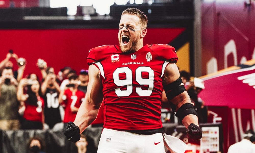 NFL - J.J Watt con su nuevo uniforme de Cardinals. ¿Qué